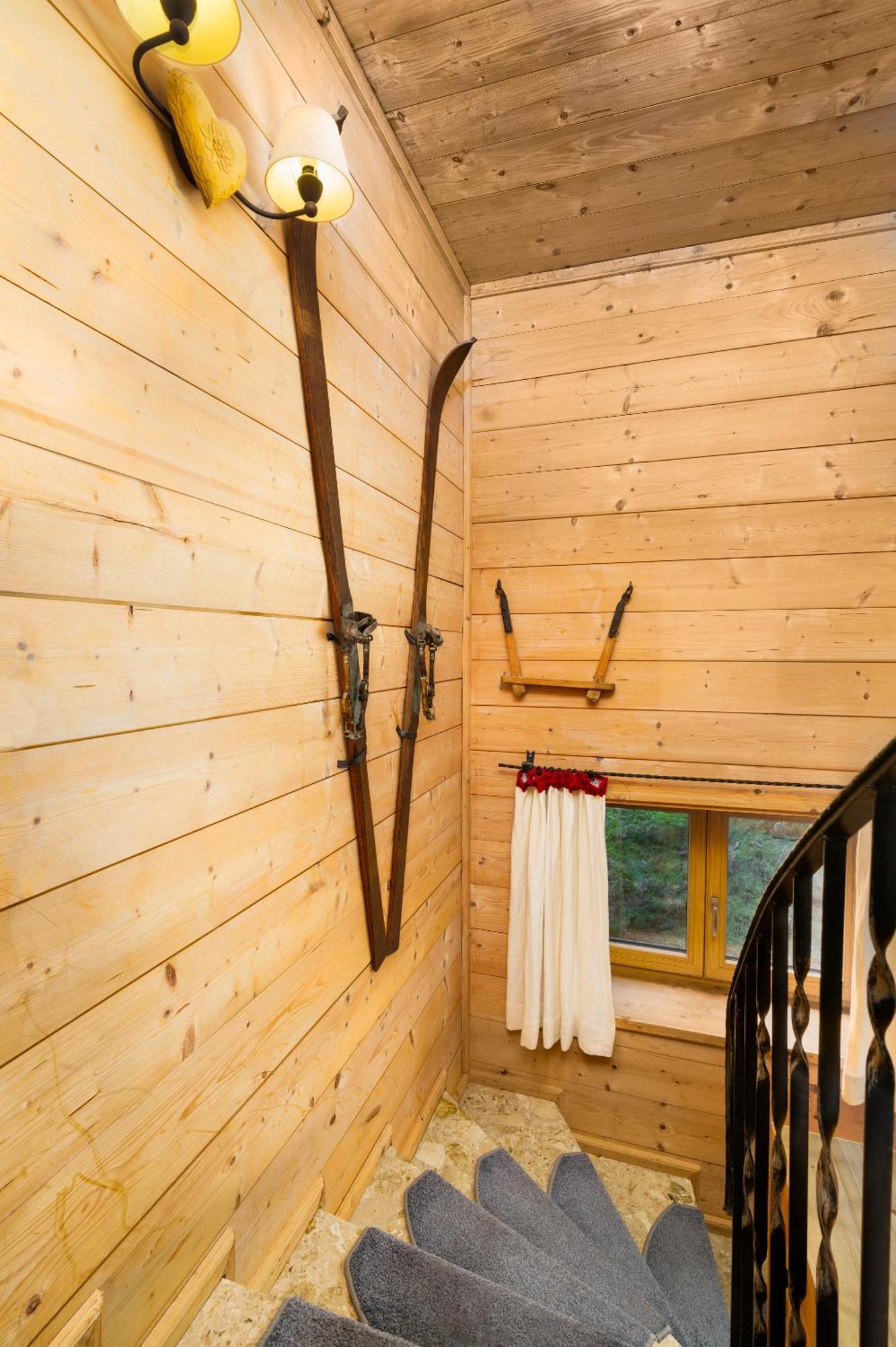 Ski-In & Ski-Out Out Chalet Maria With Amazing Mountain View 玛丽亚埃姆安斯泰内嫩米尔 客房 照片